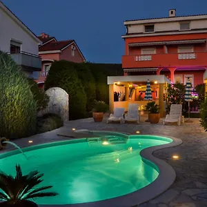 3* krevet i doručak La Perla