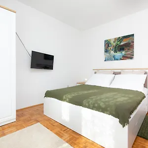 Apartment Point Of View, Punat